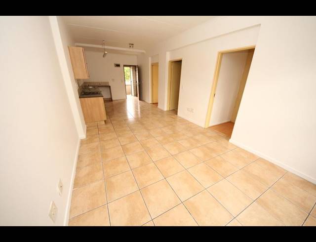 2 BEDROOM APARTMENT FOR SALE IN SUNNINGHILL
